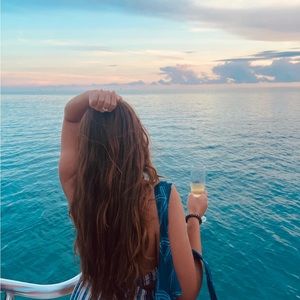 Meet your Posher, Chloe